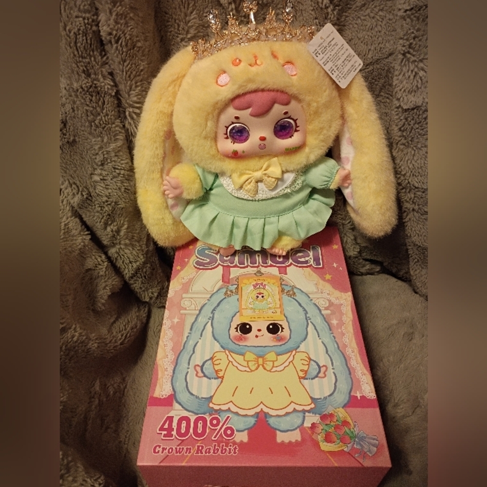 Samuel 400% Crown Rabbit Plush Doll in Yellow and Mint - Confirmed